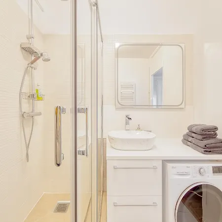 Appartement Eiffel Tower 10 Minutes 1br Renovated Paris