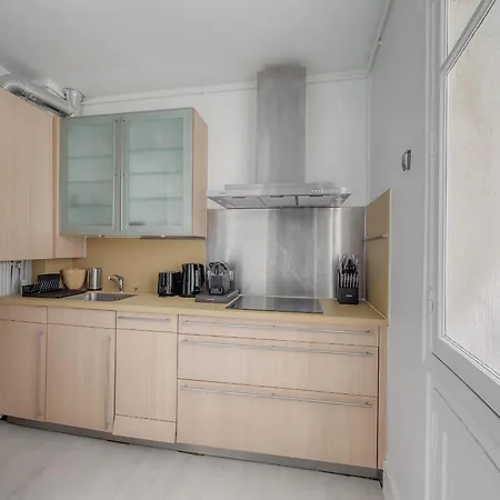 Eiffel Tower 10 Minutes 1br Renovated Appartement *